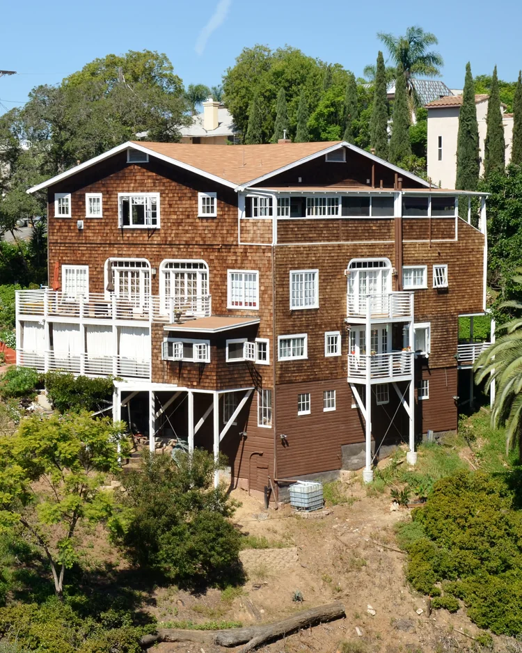 Hillside residential buildings and landscaping in Bankers Hill, San Diego