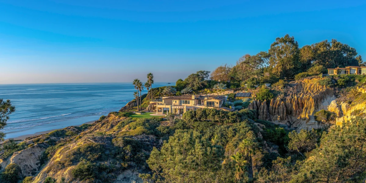 Coastal San Diego homes above the Pacific Ocean